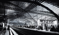 Helmut May - Bahnhof
