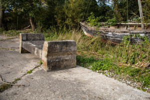 Ehemalige Landebahn mit Betonblockade P&uuml;ttnitz