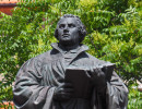 Dr. MARTIN LUTHER