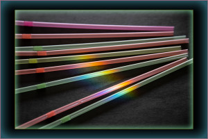 Reflektionen auf Strohhalmen