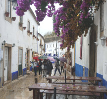 Urlaubstag unter dem Schirm