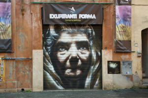 May &uuml;ppige formen extreme sch&ouml;nheit