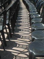 Monika Graszynski-St&uuml;hle und Schatten